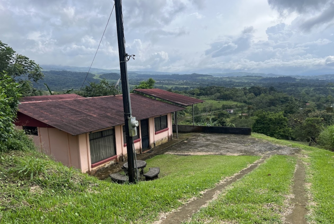 casa en la Tesalia de San Carlos