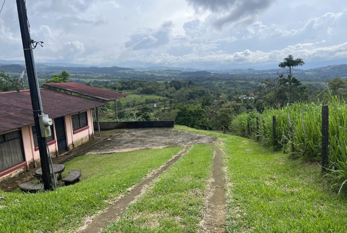 casa en la Tesalia de San Carlos