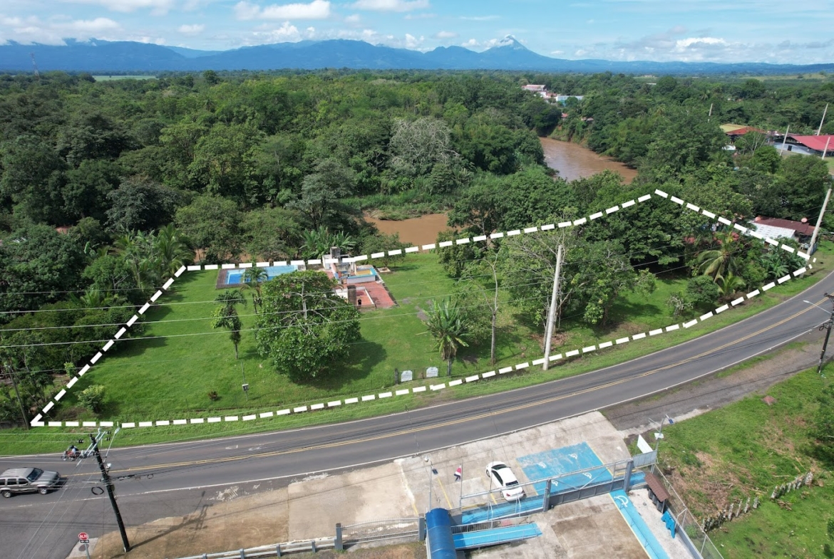 Propiedad comercial en Muelle