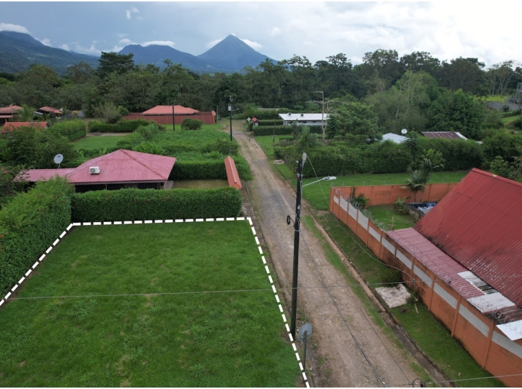 lote en La Fortuna de San Carlos